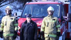 Przekazanie samochodu dla OSP Kaczki Średnie
