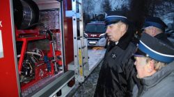 Przekazanie samochodu dla OSP Kaczki Średnie