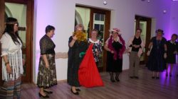 Brudzew. Bal karnawałowy Klubu Seniora "Srebrzyści