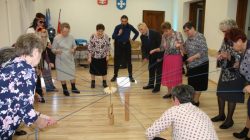 Brudzew. Bal karnawałowy Klubu Seniora "Srebrzyści