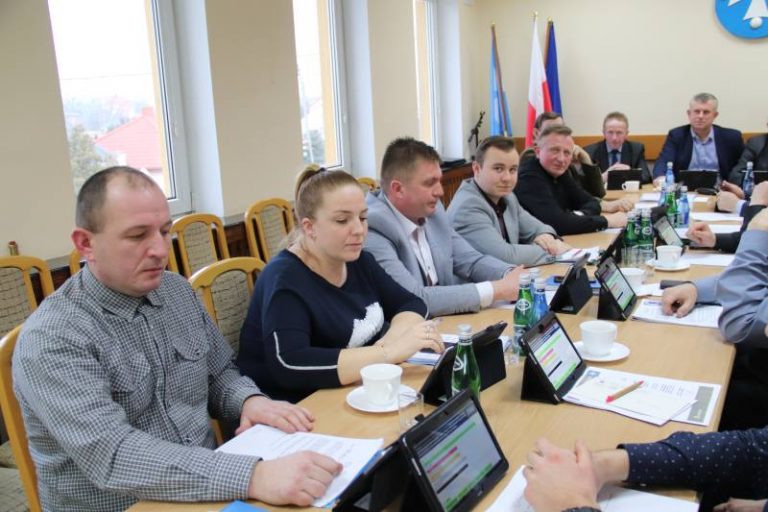 Brudzew. Sesja rady gminy