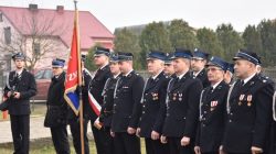 Władysławów. Przekazanie wozu strażackiego OSP Kuny