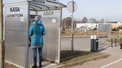 Turek. Szlabany na parkingu przy szpitalu