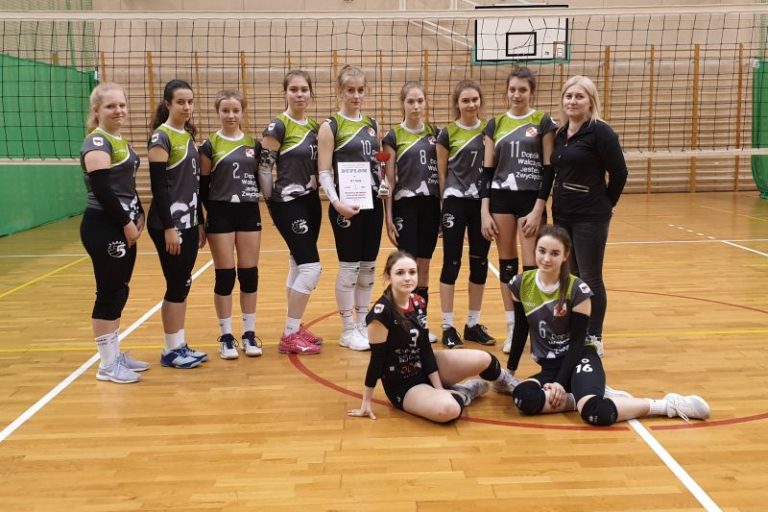 SP 5 Turek. Mistrzostwo rejonu w piłce siatkowej