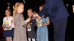 Dobra. Konkurs. "Śpiewam i maluję"