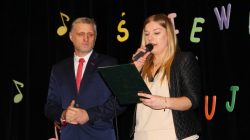 Dobra. Konkurs. "Śpiewam i maluję"