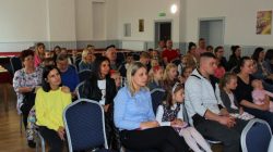 Dobra. Konkurs. "Śpiewam i maluję"