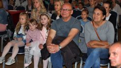 Dobra. Konkurs. "Śpiewam i maluję"