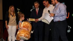 Dobra. Konkurs. "Śpiewam i maluję"