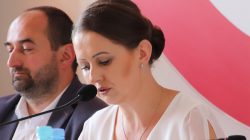 Wotum zaufania odroczone. Przerwana sesja. Burmistrz traci poparcie