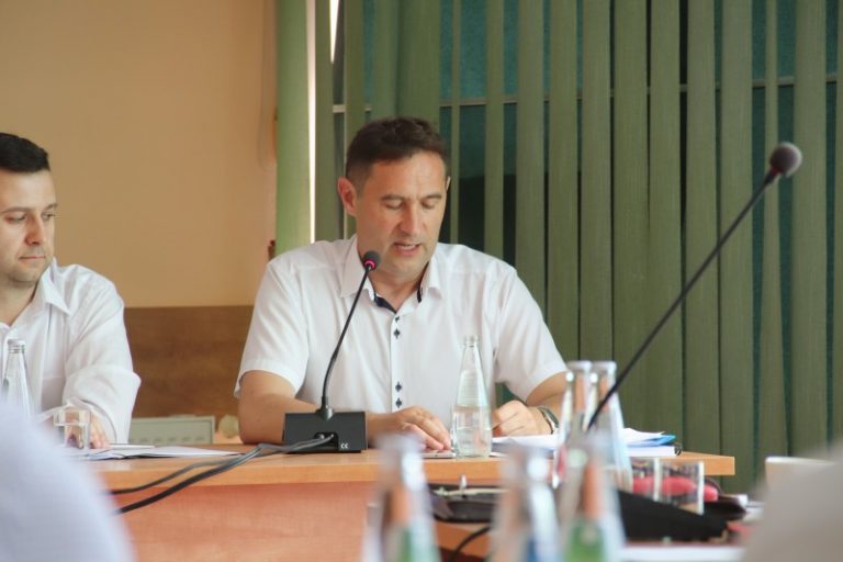 Tuliszków. Sesja rady miejskiej - Krzysztof Roman