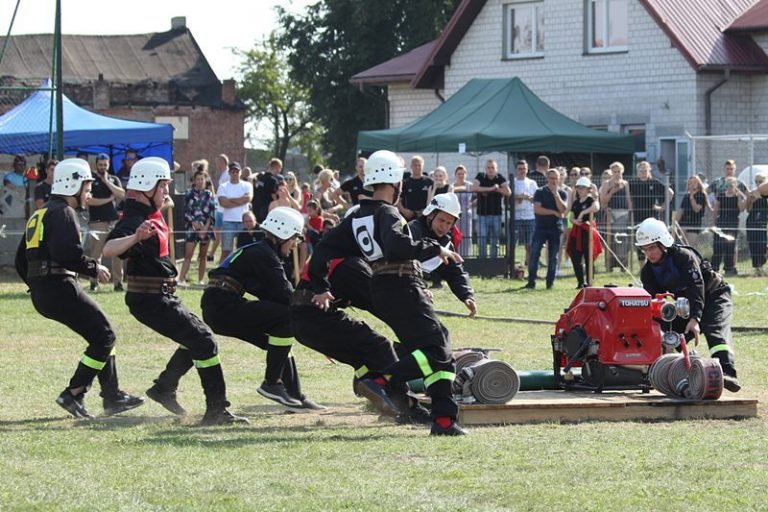 Chylin (gm. Władysławów). Zawody sportowo-pożarnicze