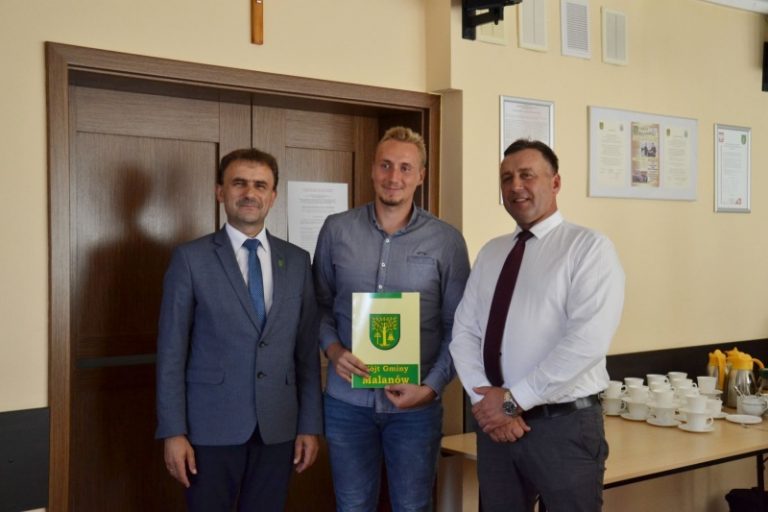 Malanów. Stypendia dla uczniów szkół ponadgimnazjalnych