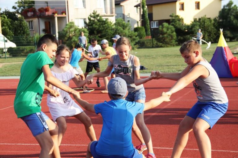 Turek. Festyn osiedlowy na placu Zawiszy