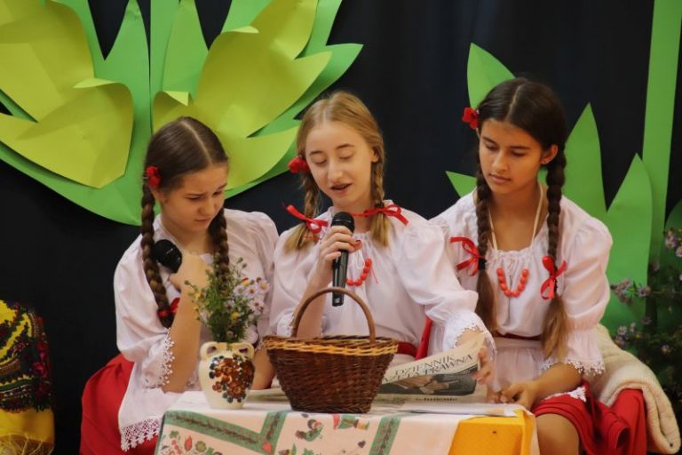 Chlebów. Podsumowanie projektu "Szkoła promująca zdrowie"