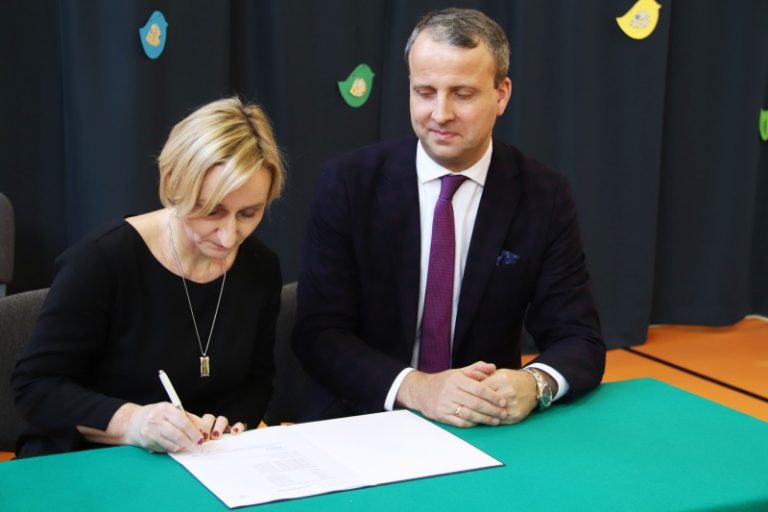 Gm. Turek. Szkoła w Chlebowie z komputerami od ARiMR