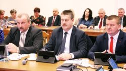 Władysławów. Sesja rady gminy