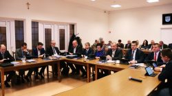 Władysławów. Sesja rady gminy