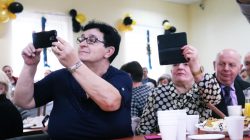 Obdarowani piosenką, laurką i uściskami. Dzień Babci i Dzień Dziadka w Cisewie