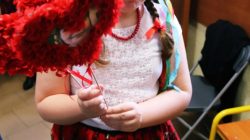 Obdarowani piosenką, laurką i uściskami. Dzień Babci i Dzień Dziadka w Cisewie