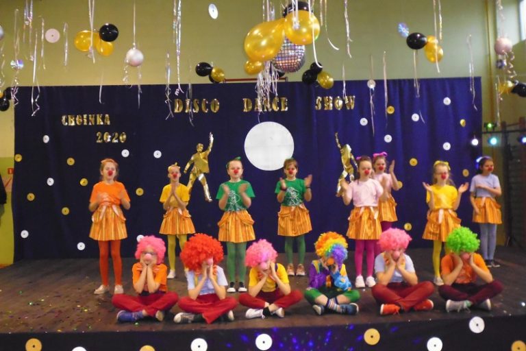 Władysławów. Ferie zaczęli zabawą choinkową