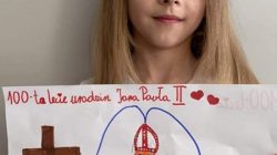 SP 4 Turek. 100. rocznica urodzin Jana Pawła II
