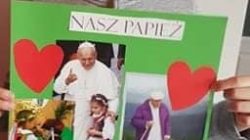 SP 4 Turek. 100. rocznica urodzin Jana Pawła II