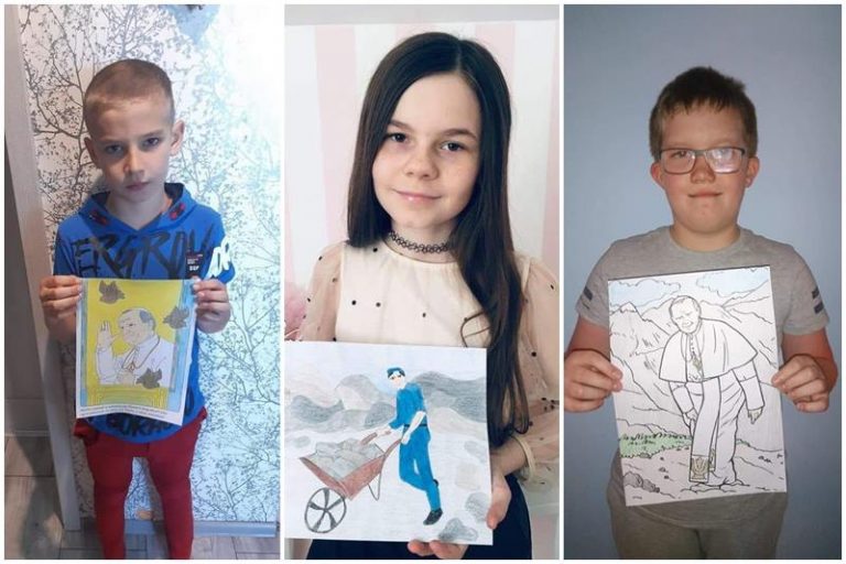 SP 4 Turek. 100. rocznica urodzin Jana Pawła II