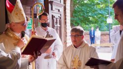 Ksiądz prał. ppłk. Krzysztof Karpiński oficjalnie proboszczem parafii w Russocicach
