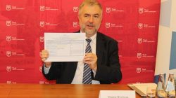 Marszałek Woźniak o kolei do Turku