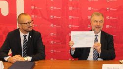 Marszałek Woźniak o kolei do Turku