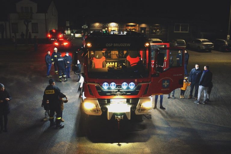 OSP Brudzew z nowym wozem bojowym