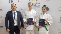 UKS Judo Tuliszków, od lewej: trener Michał Gaj, Jan Antoniewicz, Julia Kocimska