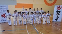 Zawodnicy KSiSW na zgrupowaniu Kyokushinkai Karate