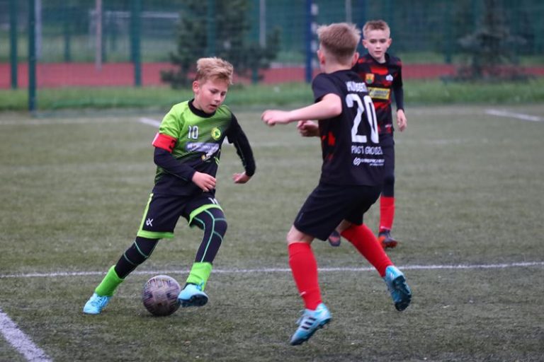 W kategorii orlików E1 Tur Turek przegrał z Piastem Grodziec 2:5