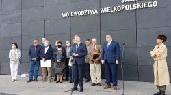 W Światowy Dzień Pszczół 2 mln zł od Samorządu Województwa Wielkopolskiego | przemawia marszałek Marek Woźniak