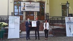 Turkowskie muzeum ponownie w gronie laureatów konkursu Izabella (za rok 2019) | od lewej: marszałek Marek Woźniak, dyrektor Bartosz Stachowiak