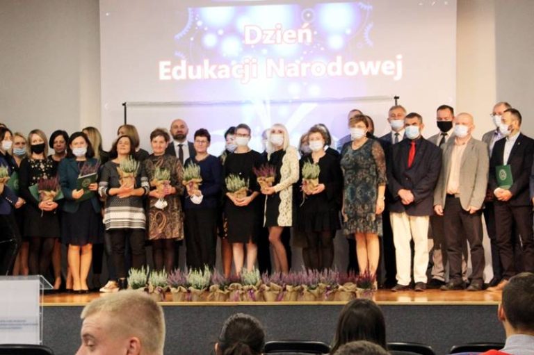 Dzień Edukacji Narodowej w ZSR w Kaczkach Śr.