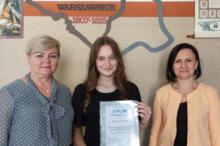 Utalentowana Marcelina Iwaniak laureatką konkursu artystycznego