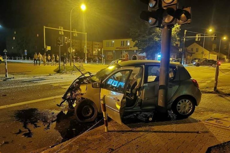 Turek. Nocny wypadek przy SP nr 1