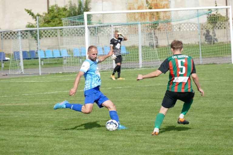 Hokejowe wyniki w 4. kolejce ligi okręgowej | CKS Zbiersk vs. Kasztelania Brudzew 5:4