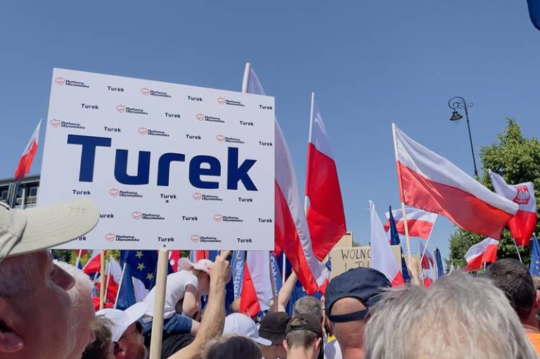Liczna reprezentacja Turku na marszu 4 czerwca w Warszawie