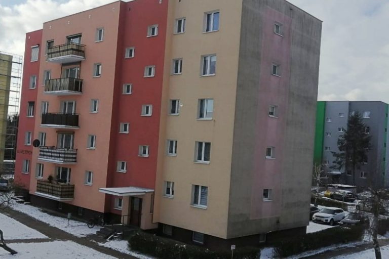 Spółdzielnia mieszkaniowa Rozwój w Turku / blok na ul. Młodych w Turku