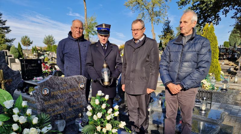 Strażacy z Turku uczcili pamięć kolegów na wiecznej służbie