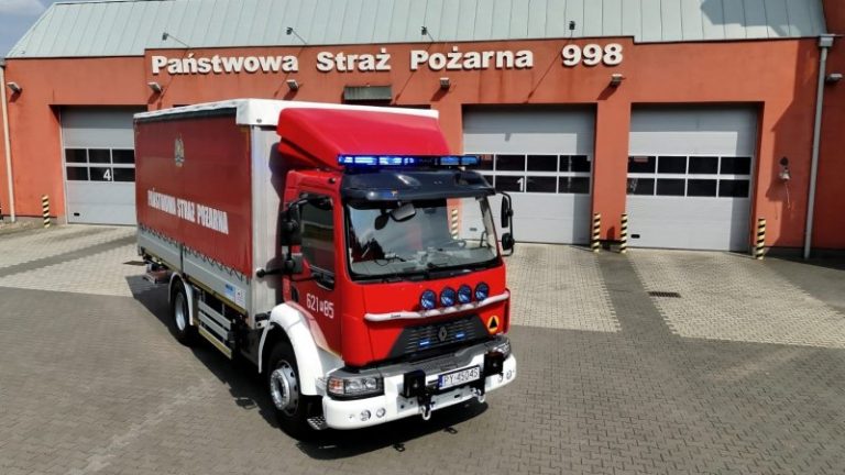 Nowy samochód zaopatrzeniowy dla strażaków z Turku